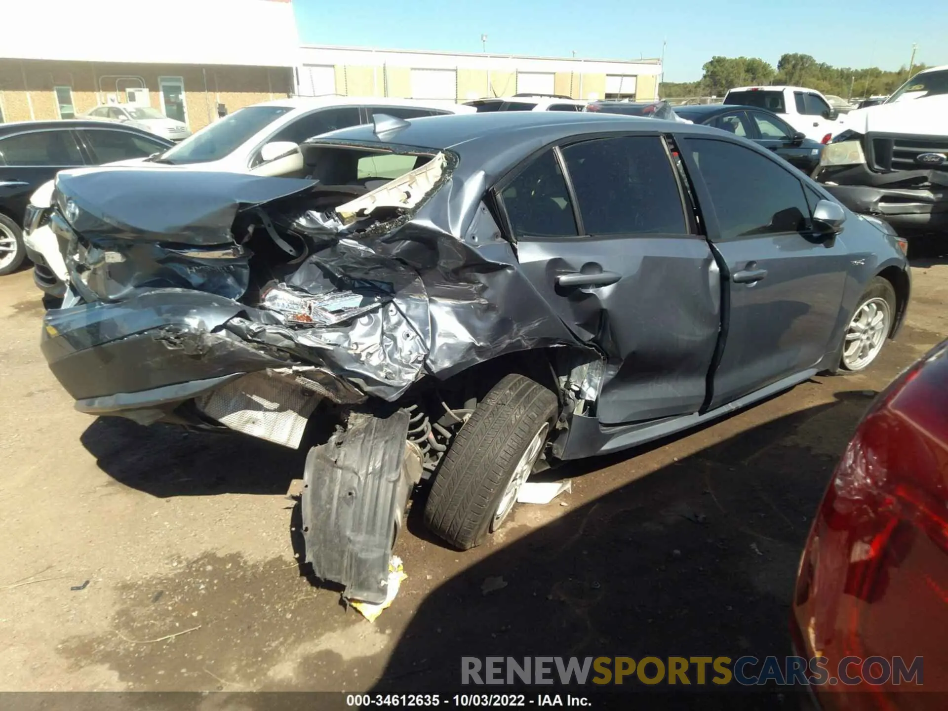 4 Photograph of a damaged car JTDEBRBE8LJ031590 TOYOTA COROLLA 2020
