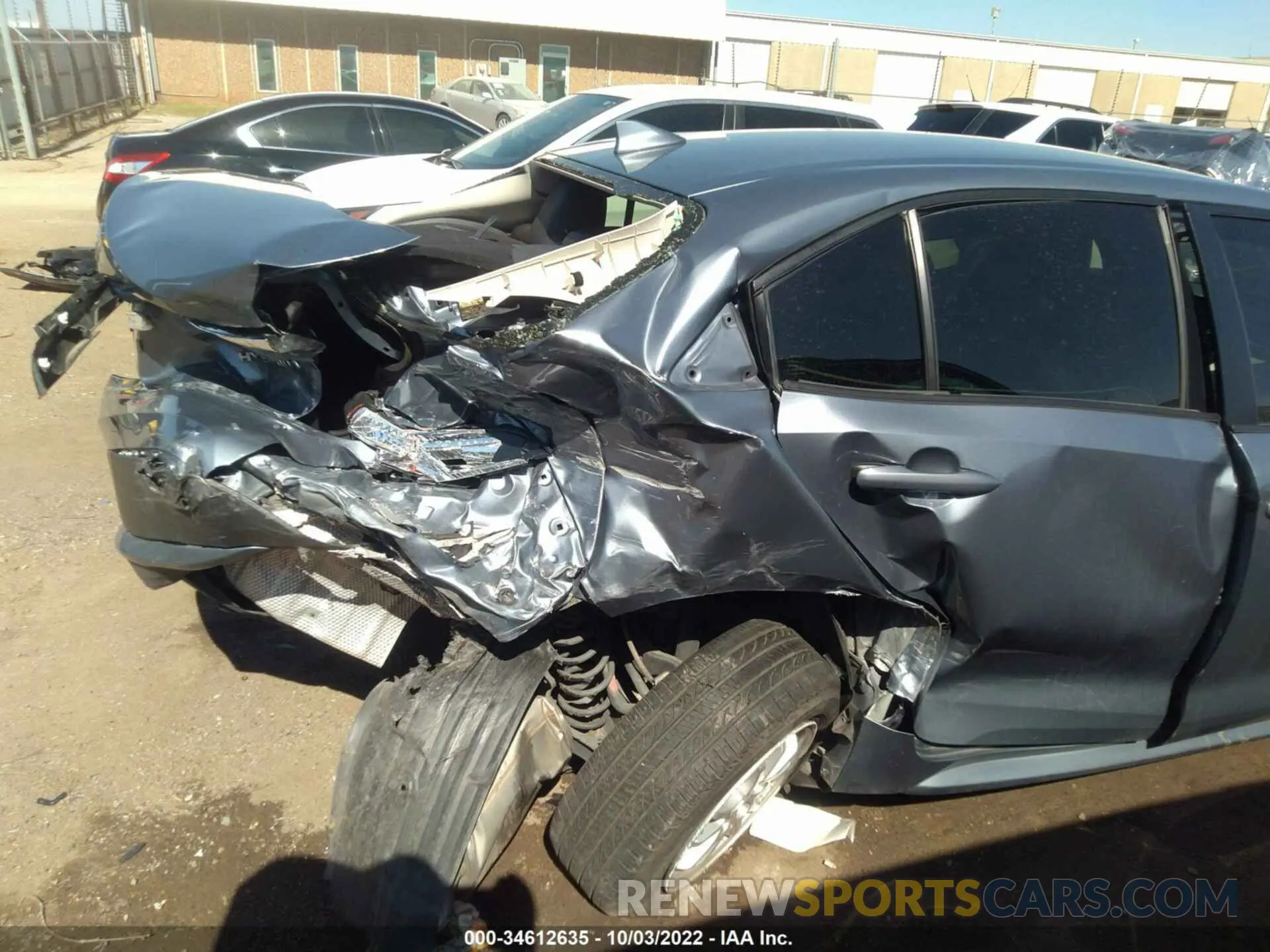 6 Photograph of a damaged car JTDEBRBE8LJ031590 TOYOTA COROLLA 2020