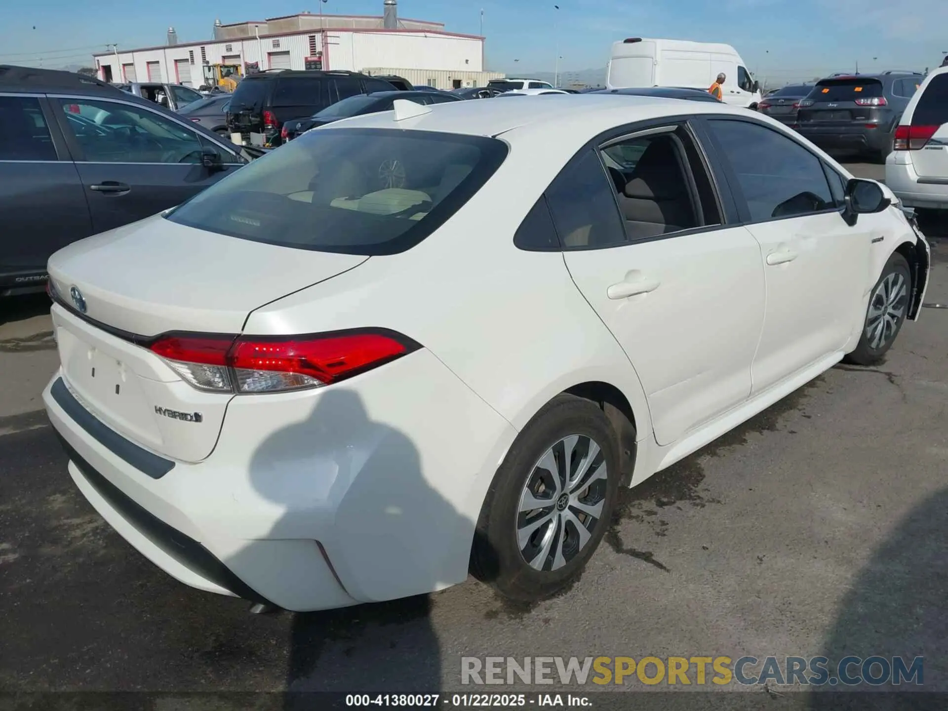 4 Photograph of a damaged car JTDEBRBE9LJ001367 TOYOTA COROLLA 2020