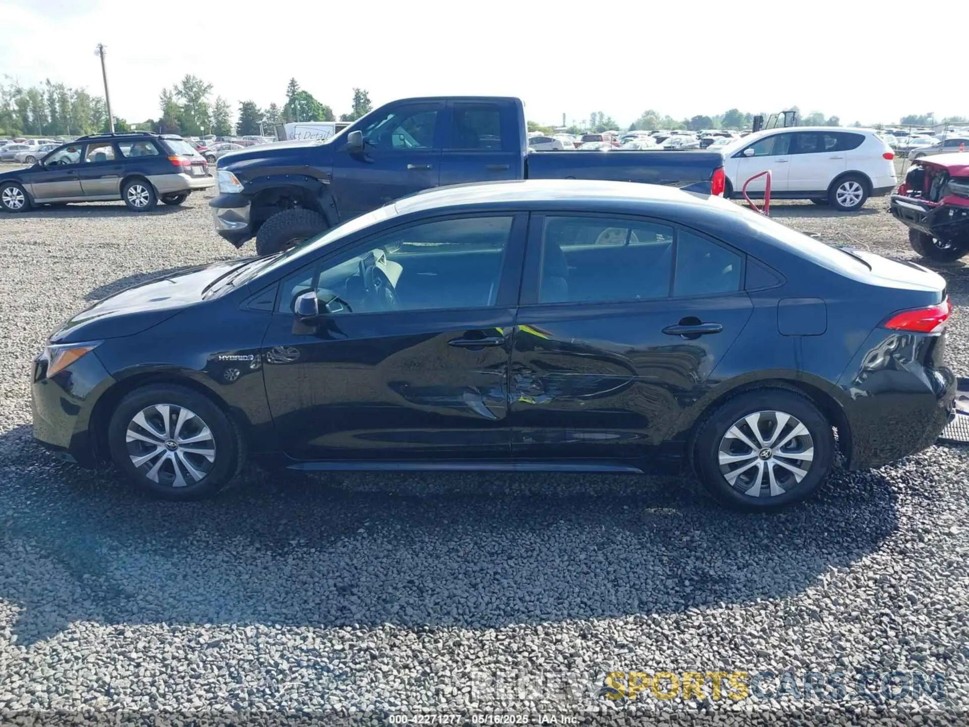14 Photograph of a damaged car JTDEBRBE9LJ028245 TOYOTA COROLLA 2020