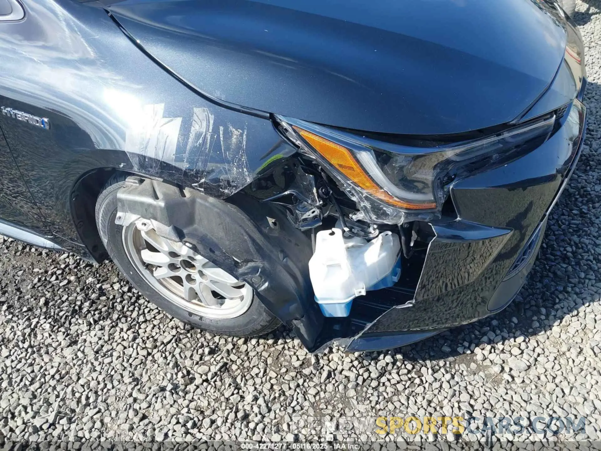 17 Photograph of a damaged car JTDEBRBE9LJ028245 TOYOTA COROLLA 2020