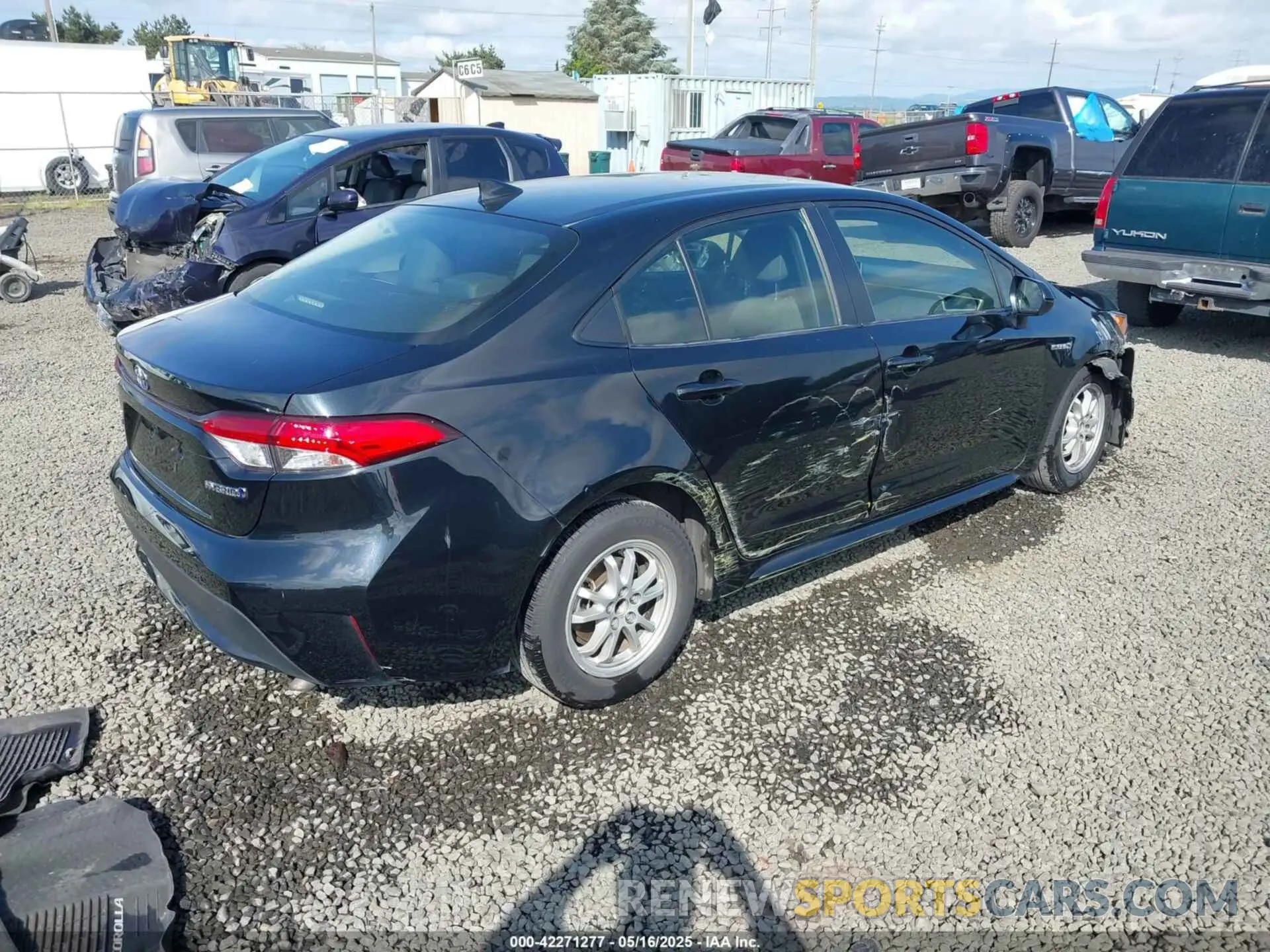 4 Photograph of a damaged car JTDEBRBE9LJ028245 TOYOTA COROLLA 2020