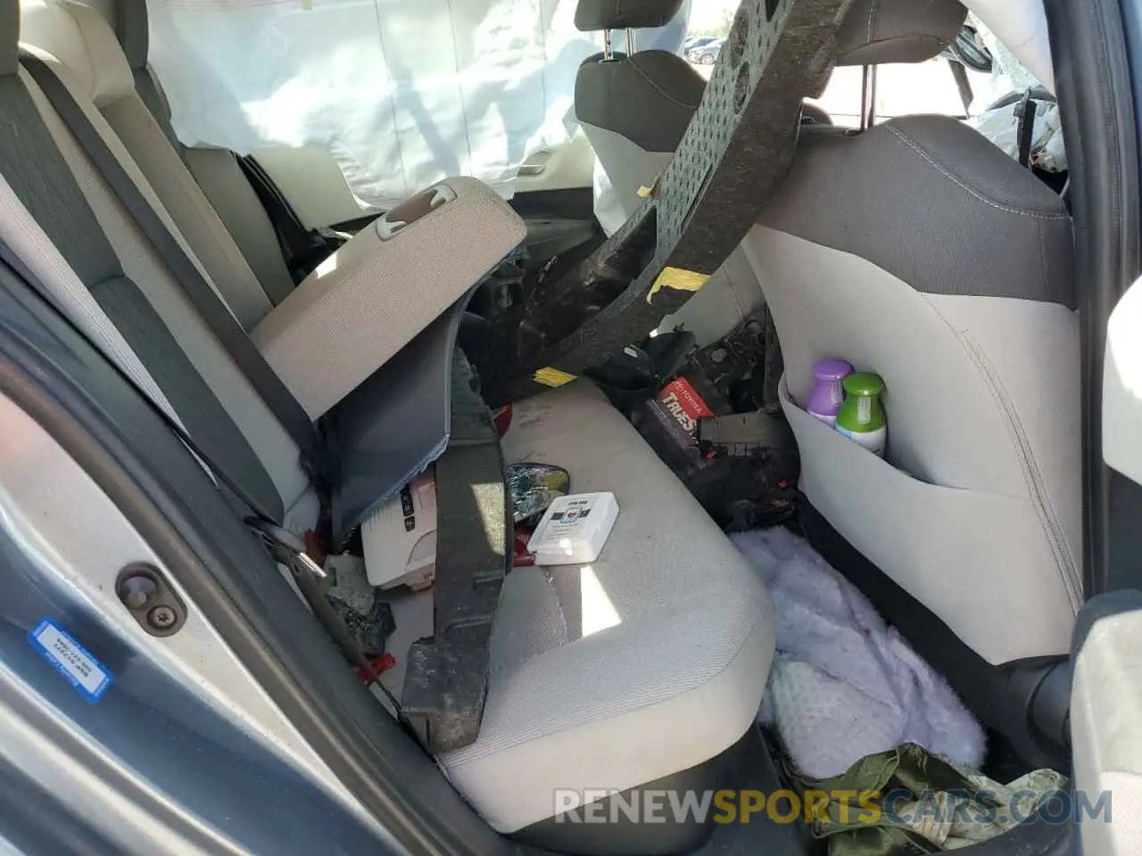 10 Photograph of a damaged car JTDEBRBEXLJ017576 TOYOTA COROLLA 2020