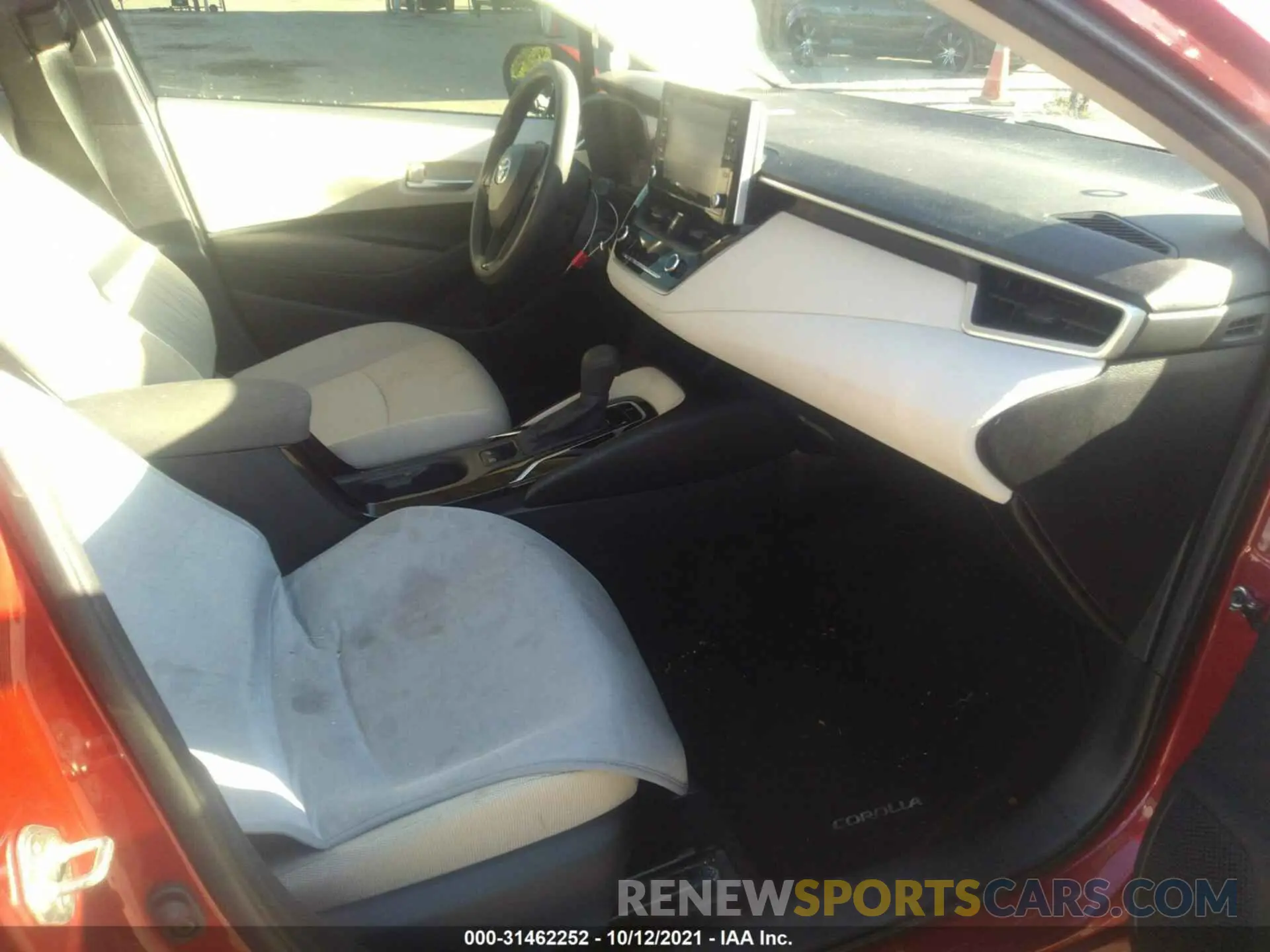5 Photograph of a damaged car JTDEPRAE0LJ021669 TOYOTA COROLLA 2020