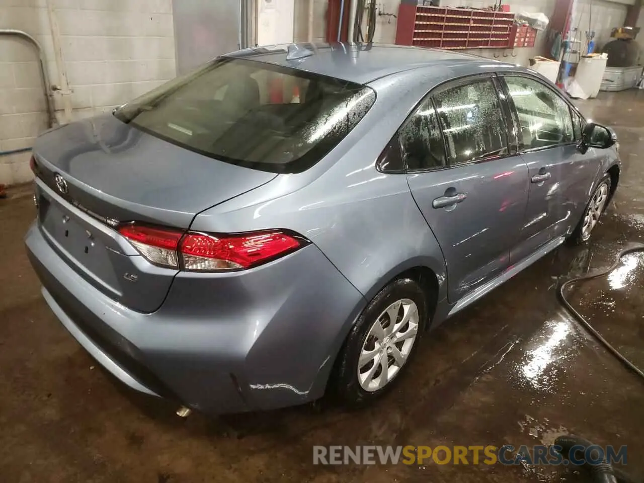 3 Фотография поврежденного автомобиля JTDEPRAE0LJ032266 TOYOTA COROLLA 2020
