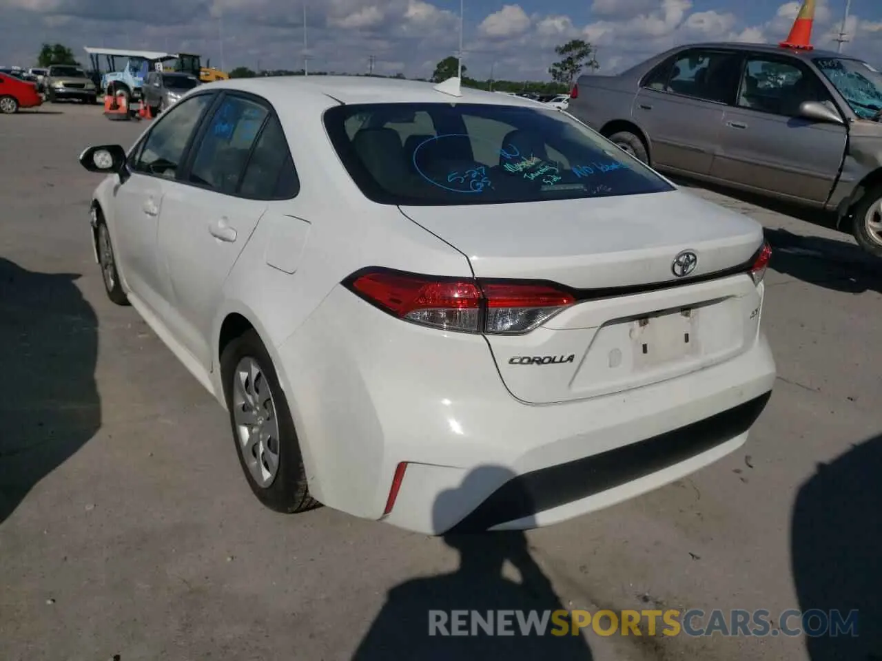 3 Photograph of a damaged car JTDEPRAE0LJ034650 TOYOTA COROLLA 2020