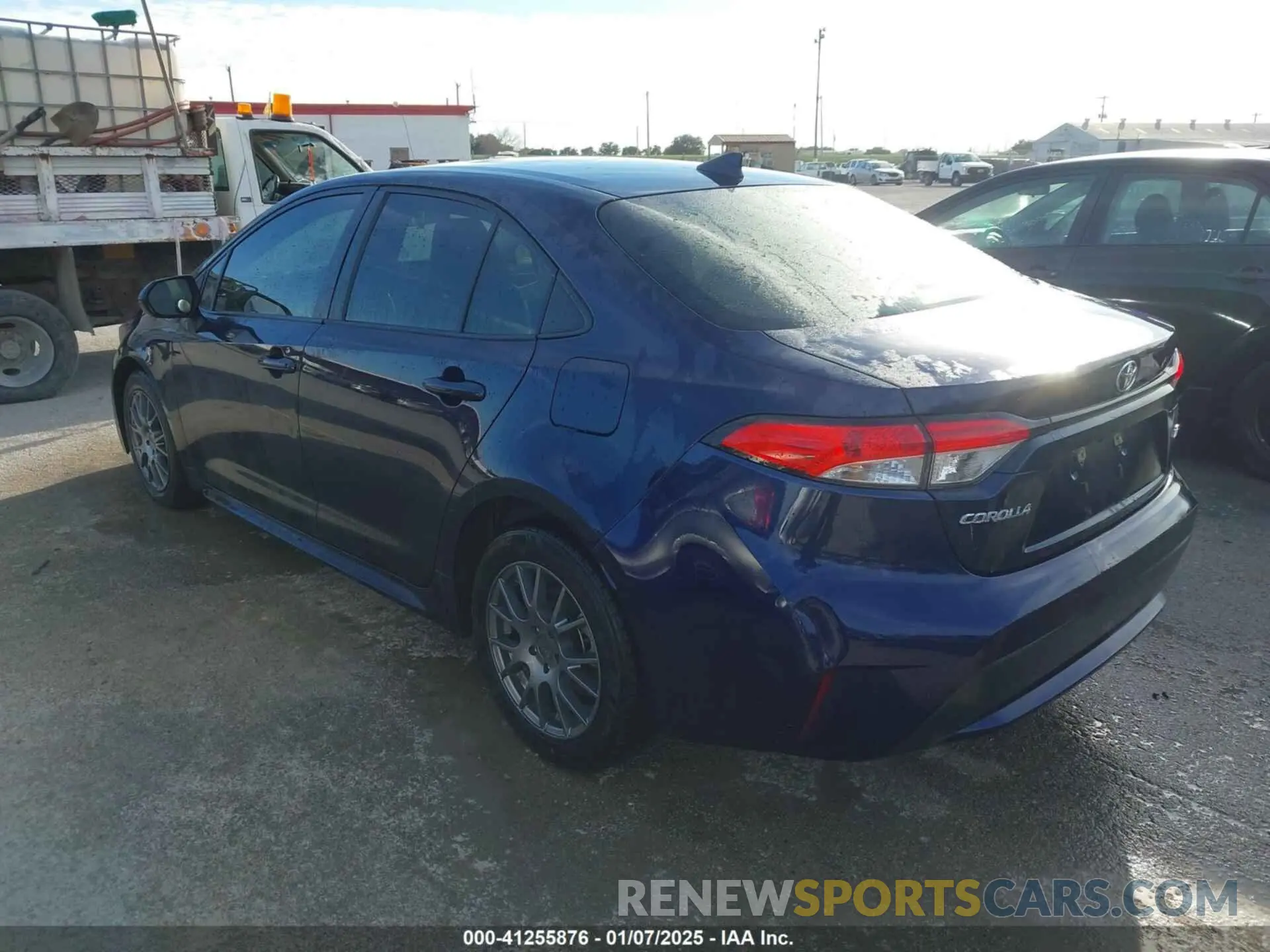3 Photograph of a damaged car JTDEPRAE0LJ043459 TOYOTA COROLLA 2020