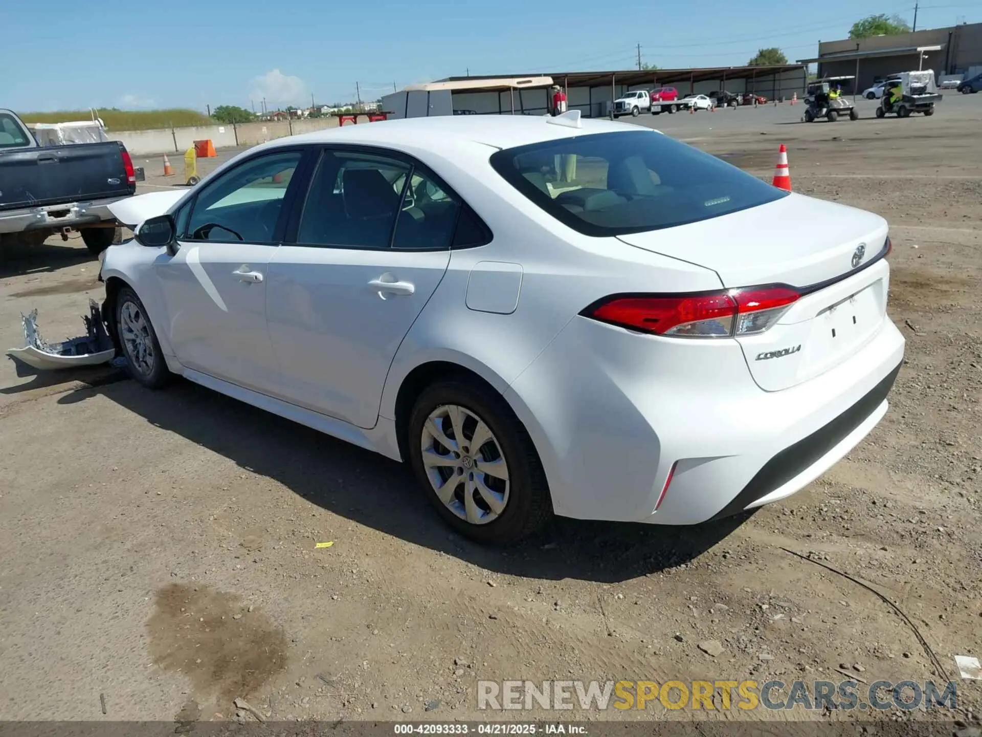 3 Фотография поврежденного автомобиля JTDEPRAE0LJ052873 TOYOTA COROLLA 2020