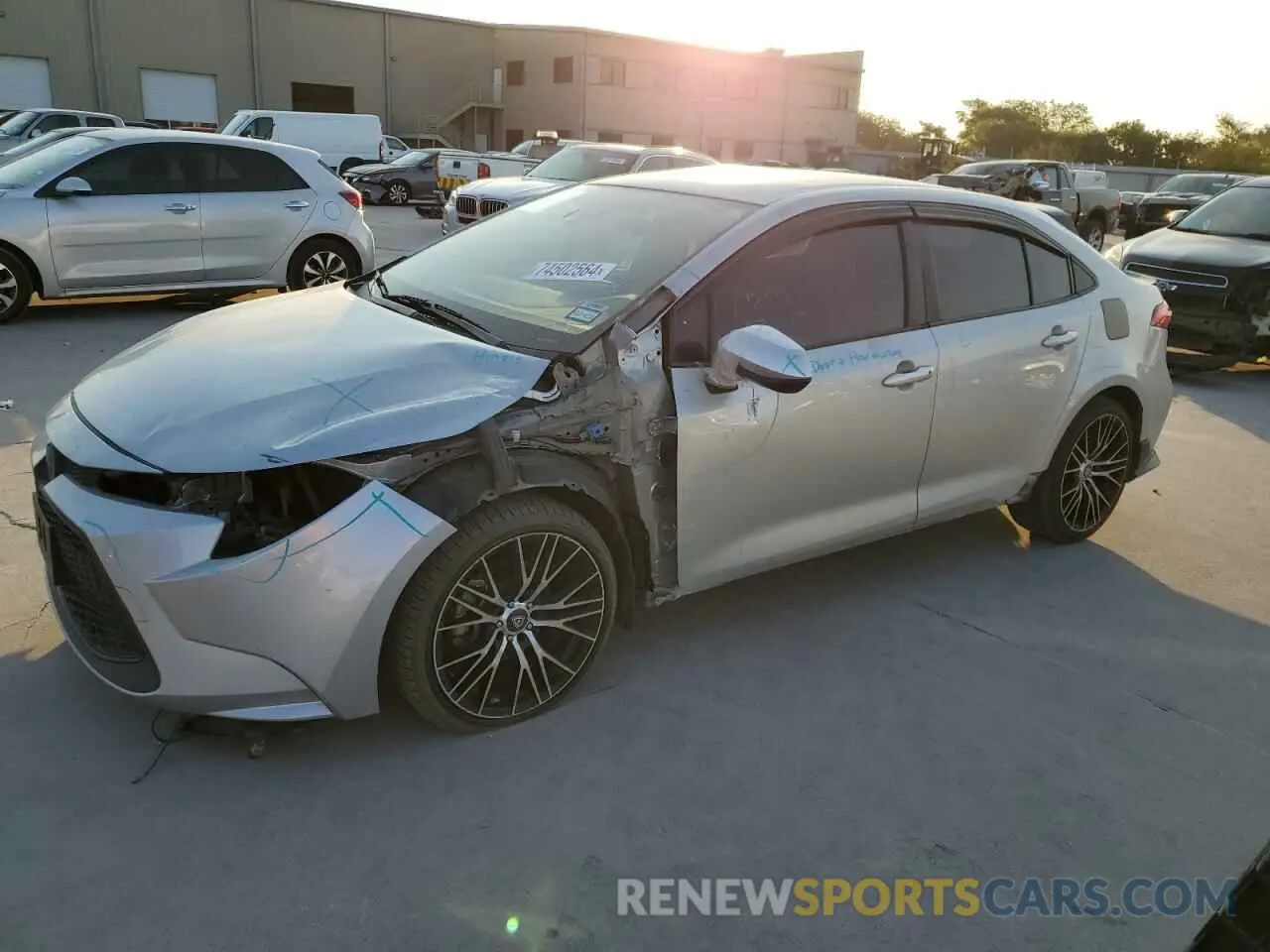1 Photograph of a damaged car JTDEPRAE0LJ055840 TOYOTA COROLLA 2020
