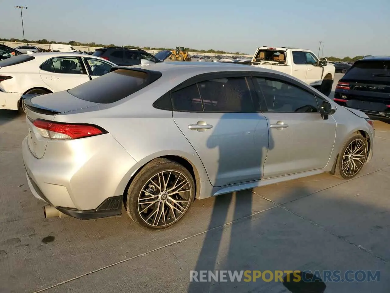 3 Photograph of a damaged car JTDEPRAE0LJ055840 TOYOTA COROLLA 2020