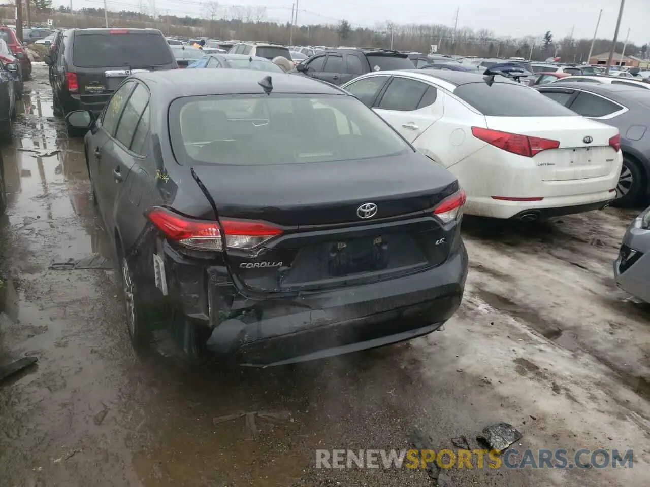 3 Фотография поврежденного автомобиля JTDEPRAE0LJ083847 TOYOTA COROLLA 2020