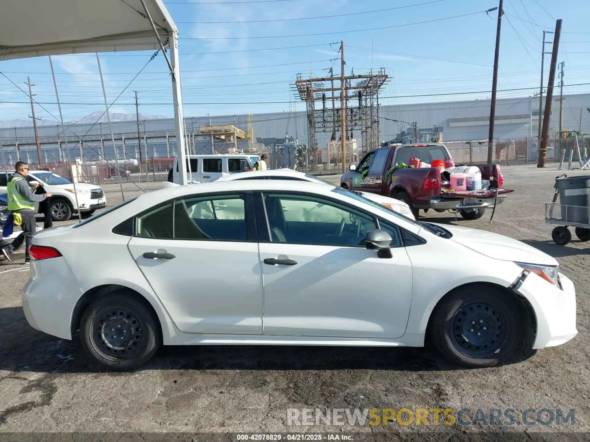 13 Фотография поврежденного автомобиля JTDEPRAE0LJ091639 TOYOTA COROLLA 2020