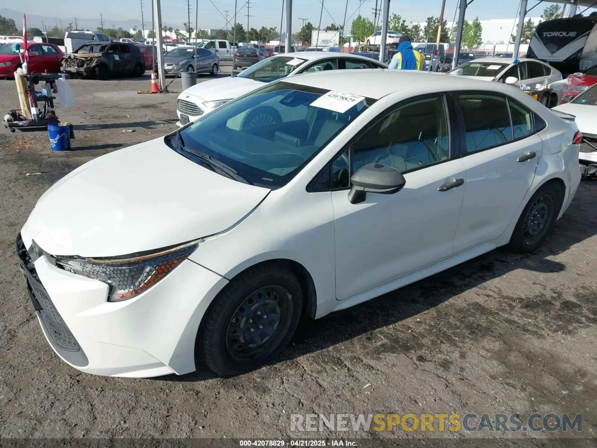 2 Фотография поврежденного автомобиля JTDEPRAE0LJ091639 TOYOTA COROLLA 2020