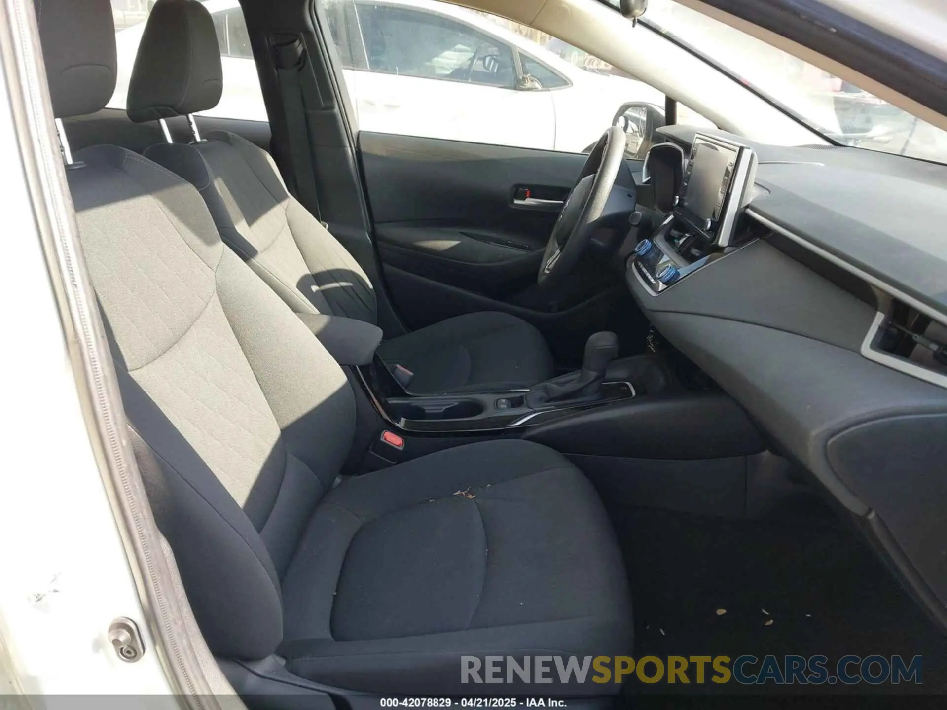 5 Фотография поврежденного автомобиля JTDEPRAE0LJ091639 TOYOTA COROLLA 2020