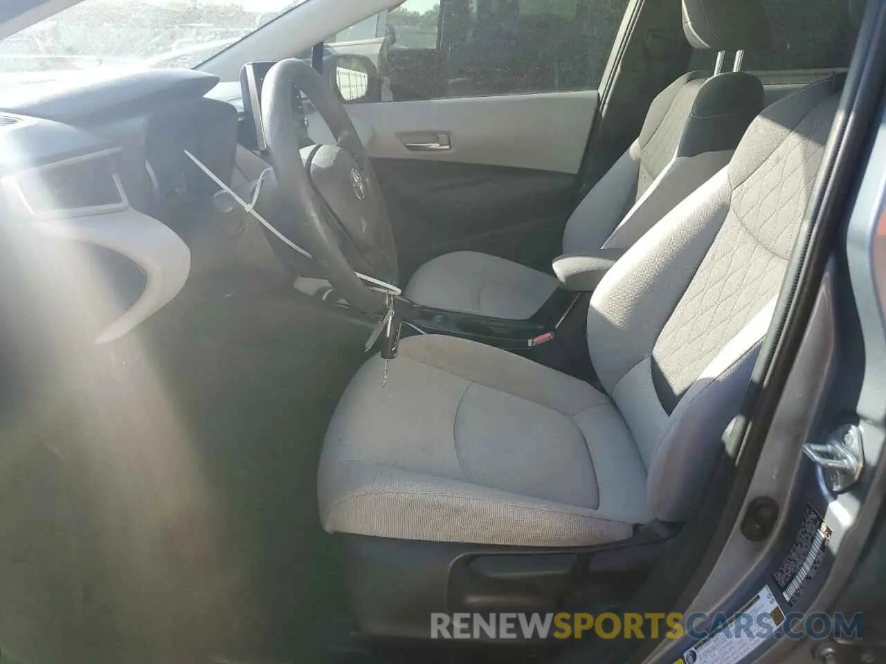 7 Photograph of a damaged car JTDEPRAE0LJ102204 TOYOTA COROLLA 2020
