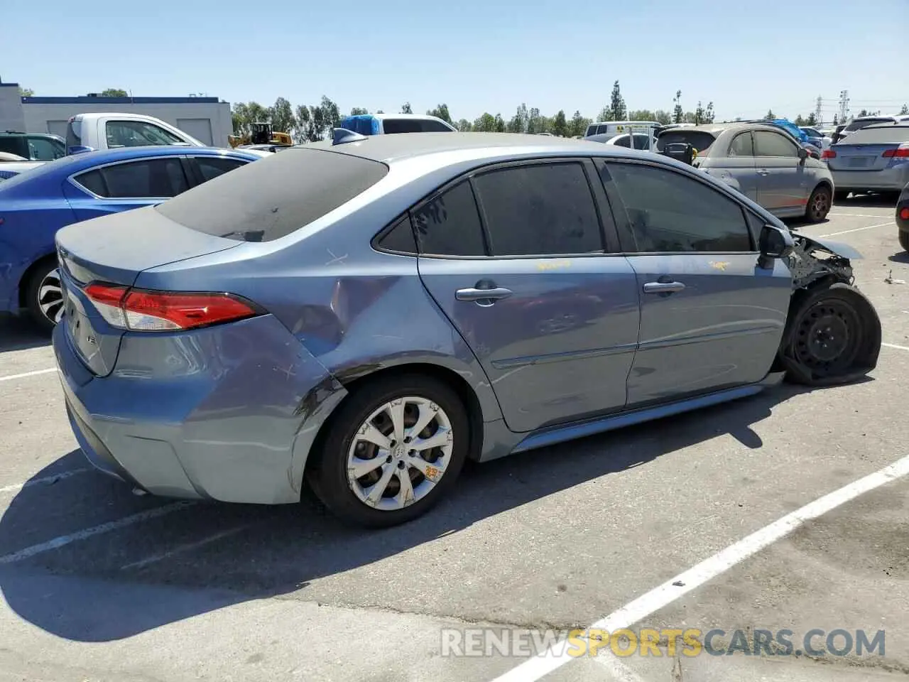 3 Фотография поврежденного автомобиля JTDEPRAE0LJ106642 TOYOTA COROLLA 2020