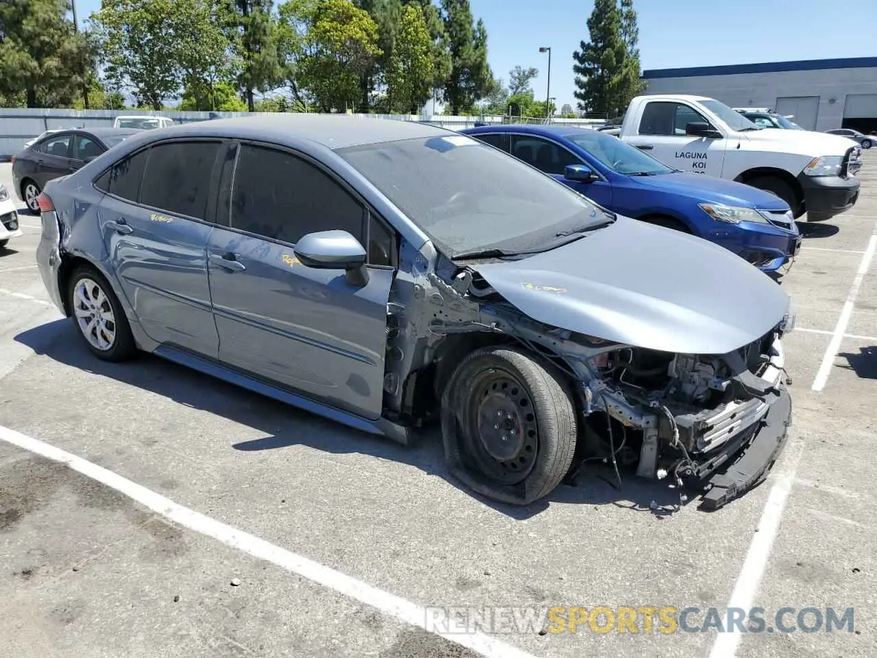 4 Фотография поврежденного автомобиля JTDEPRAE0LJ106642 TOYOTA COROLLA 2020