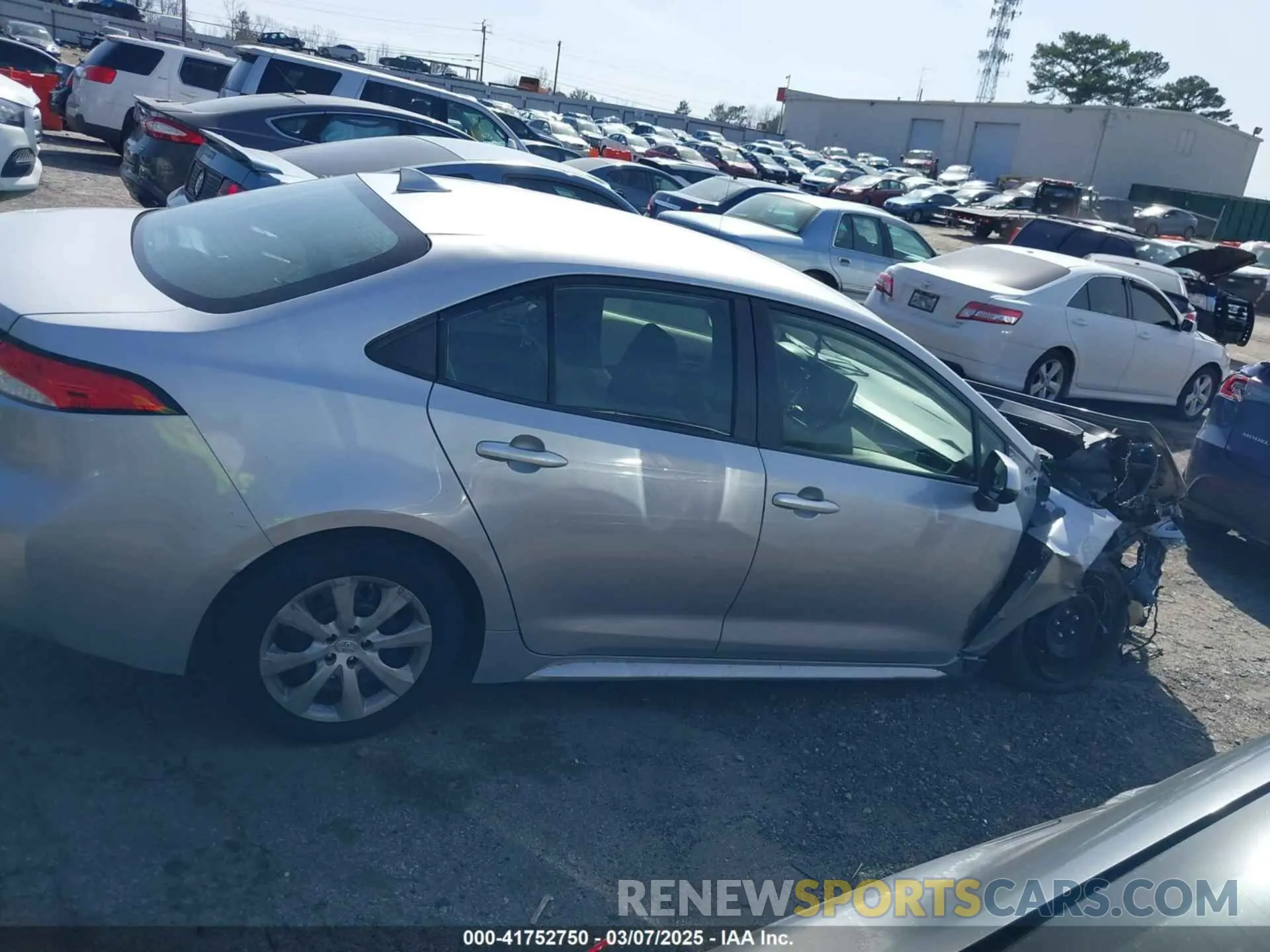 13 Photograph of a damaged car JTDEPRAE1LJ005304 TOYOTA COROLLA 2020