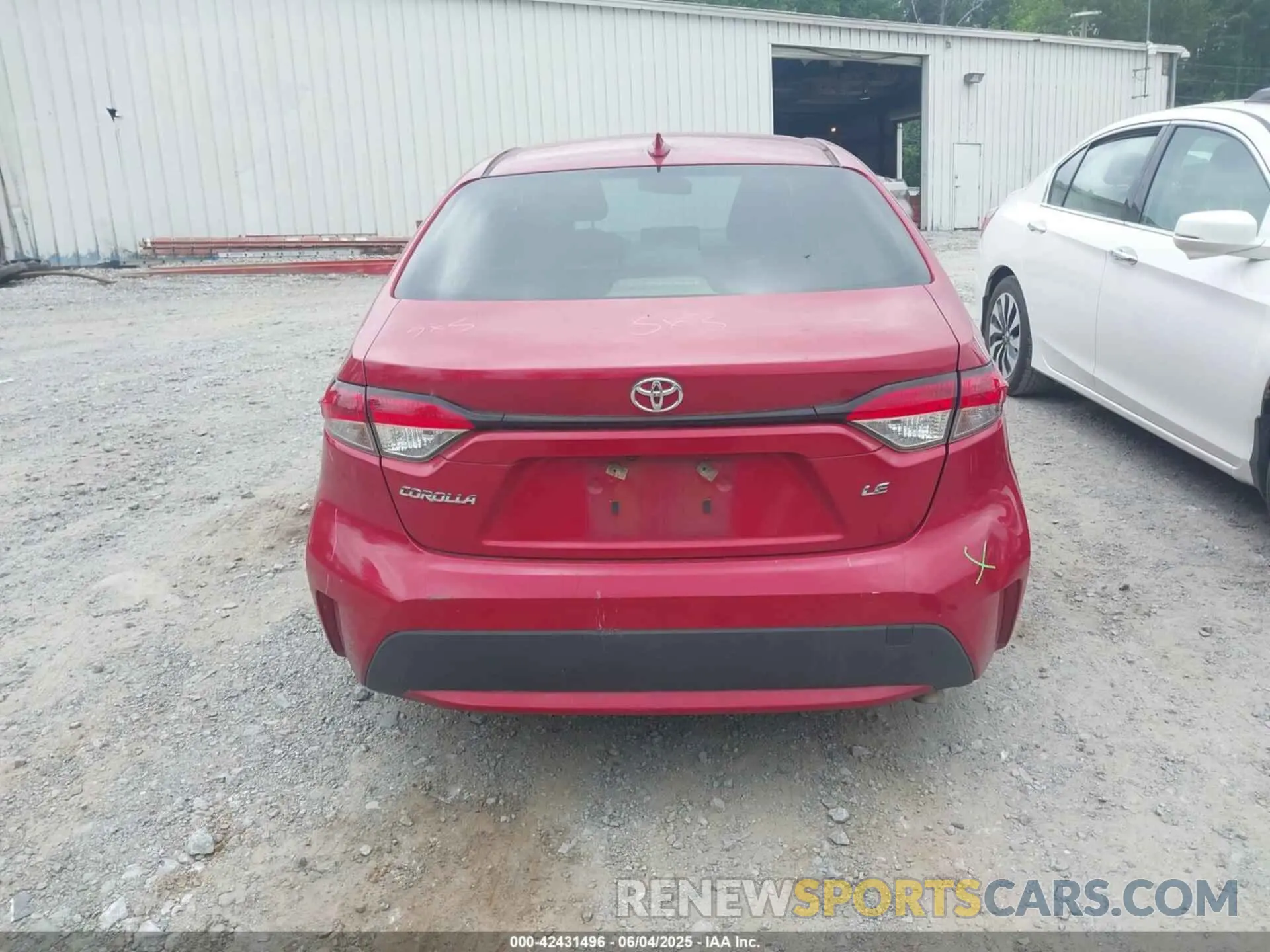16 Photograph of a damaged car JTDEPRAE1LJ015699 TOYOTA COROLLA 2020