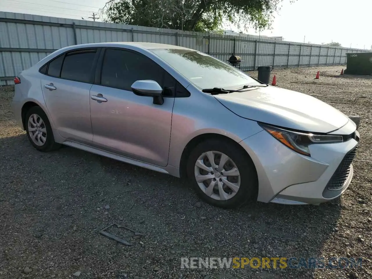 4 Photograph of a damaged car JTDEPRAE1LJ020272 TOYOTA COROLLA 2020