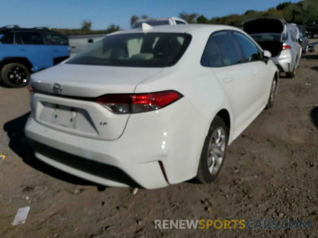 4 Photograph of a damaged car JTDEPRAE1LJ020756 TOYOTA COROLLA 2020