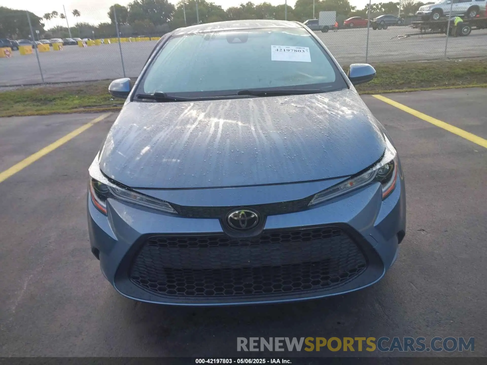 12 Photograph of a damaged car JTDEPRAE1LJ045897 TOYOTA COROLLA 2020