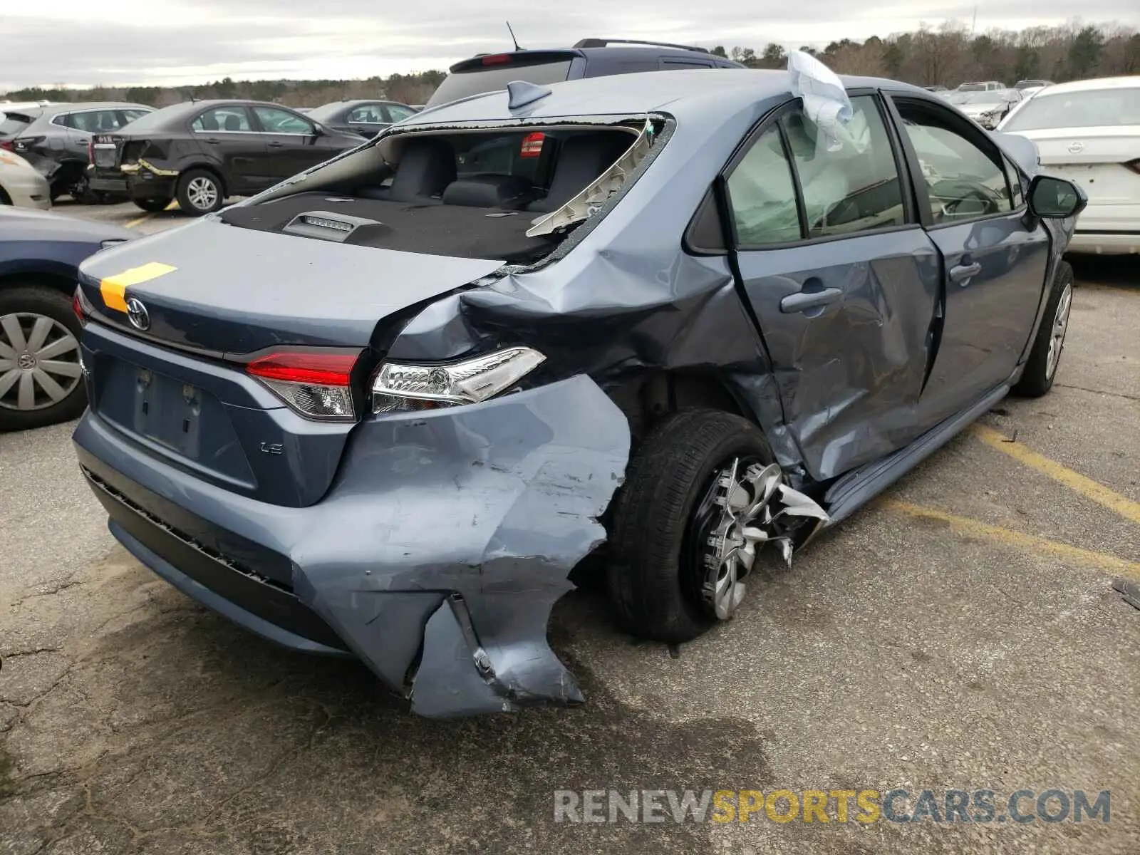 4 Photograph of a damaged car JTDEPRAE2LJ047156 TOYOTA COROLLA 2020