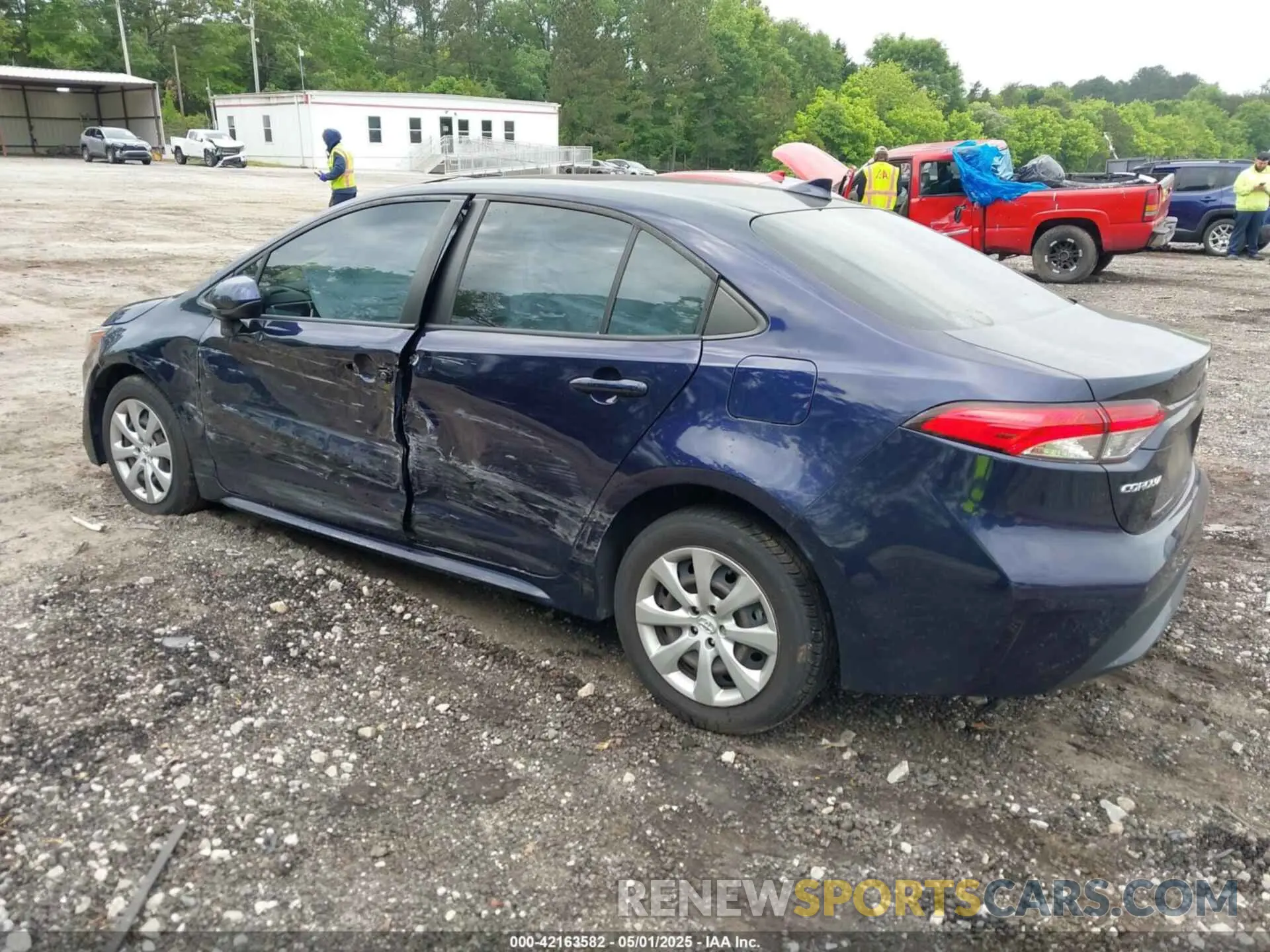 3 Photograph of a damaged car JTDEPRAE2LJ098723 TOYOTA COROLLA 2020