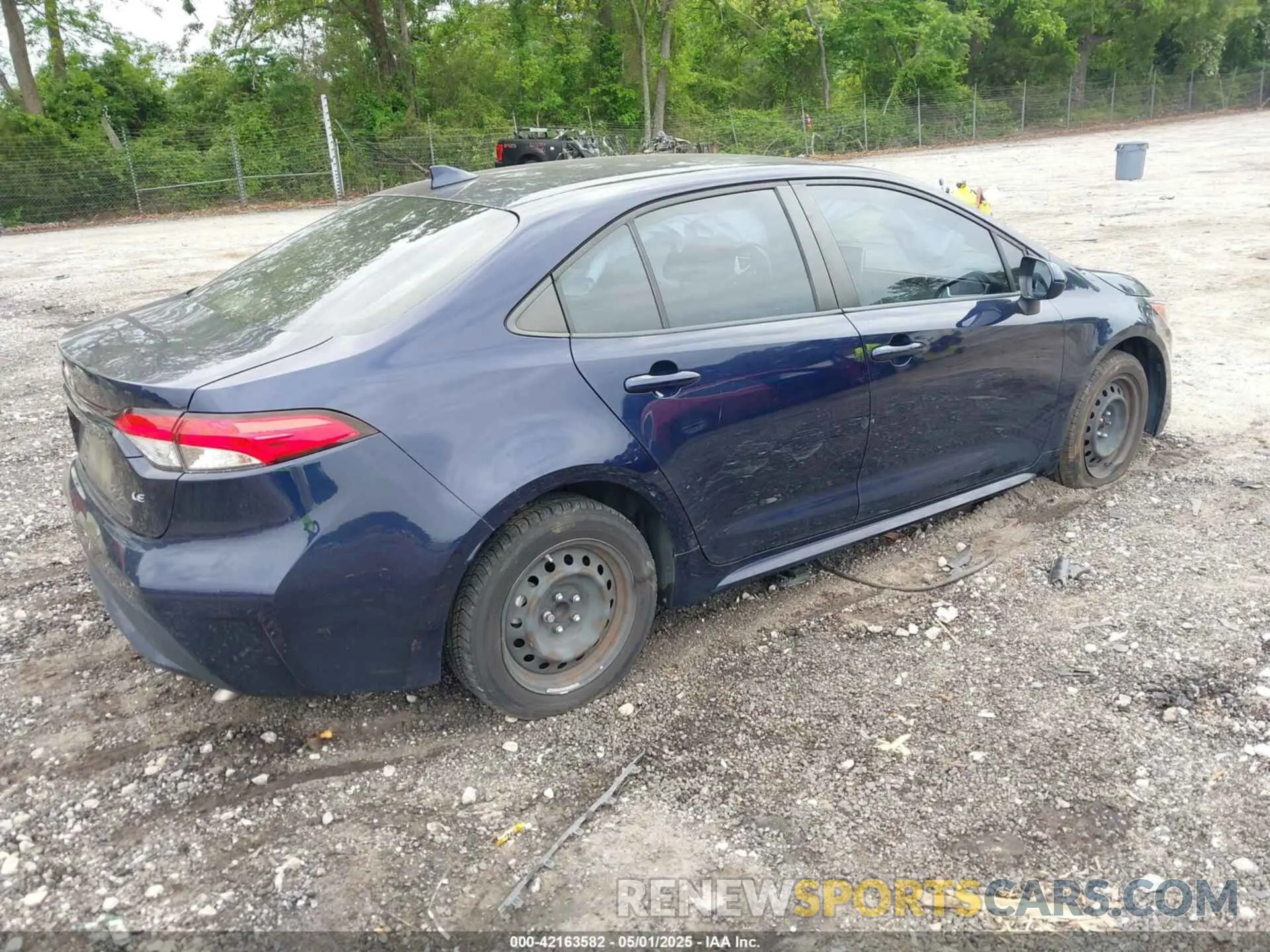 4 Photograph of a damaged car JTDEPRAE2LJ098723 TOYOTA COROLLA 2020