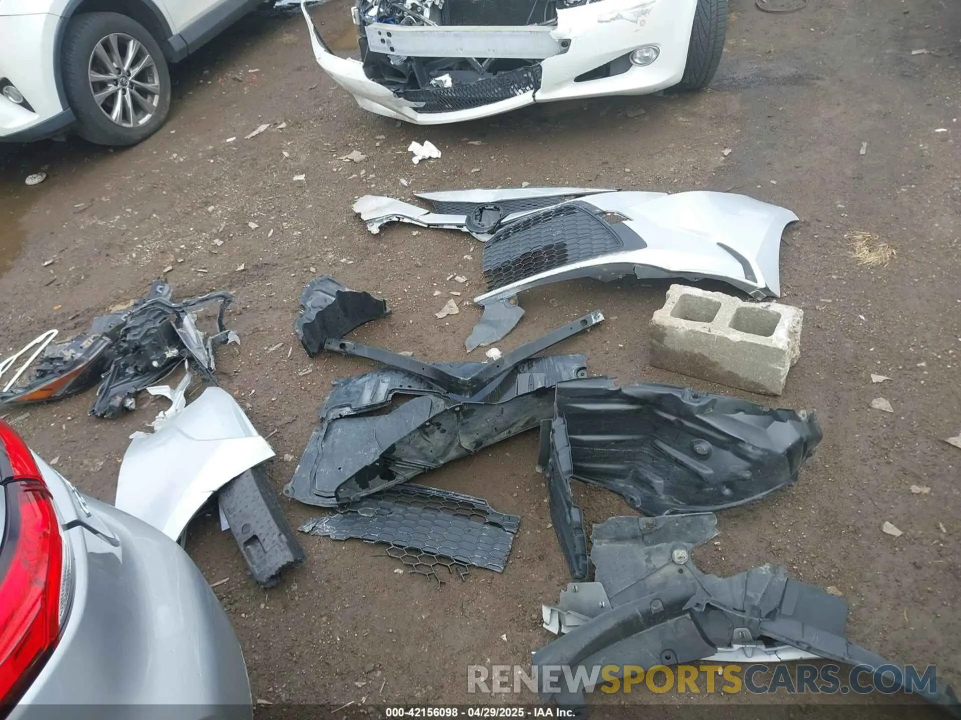 12 Photograph of a damaged car JTDEPRAE2LJ102365 TOYOTA COROLLA 2020