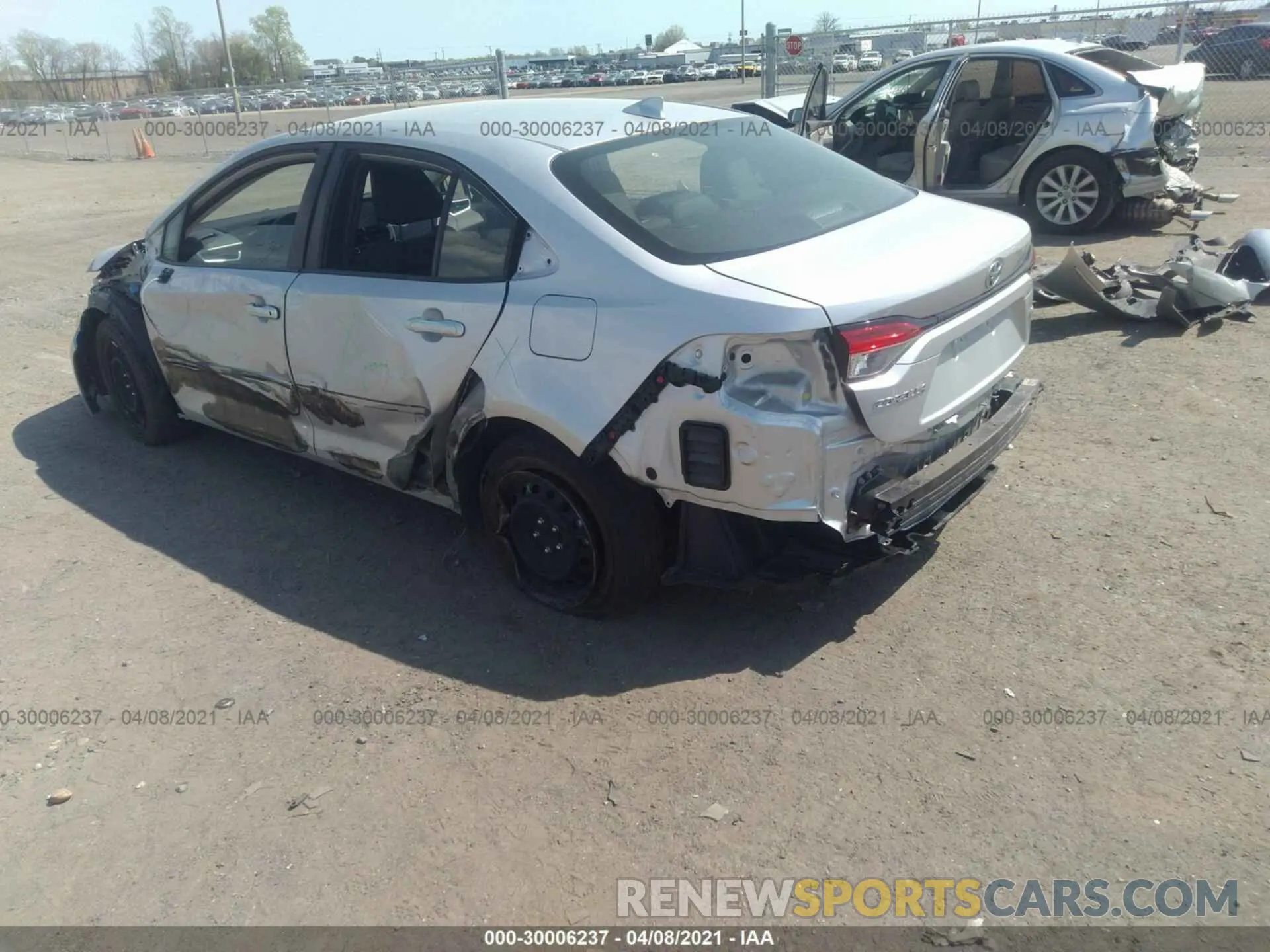 3 Photograph of a damaged car JTDEPRAE2LJ108764 TOYOTA COROLLA 2020