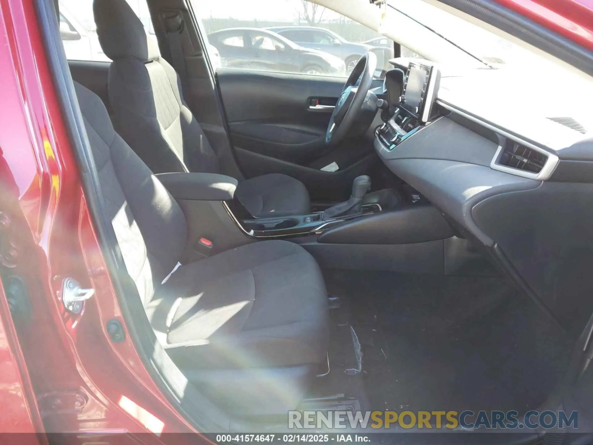 5 Photograph of a damaged car JTDEPRAE2LJ112720 TOYOTA COROLLA 2020
