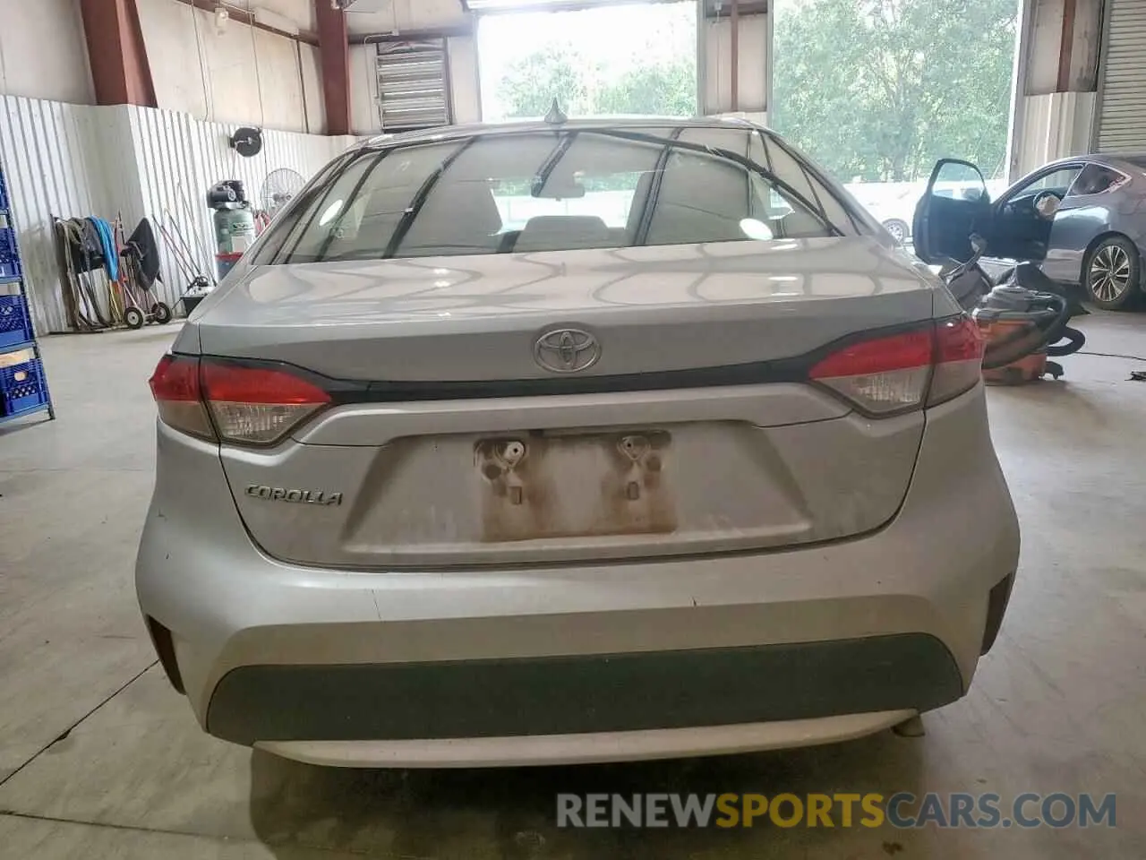 6 Photograph of a damaged car JTDEPRAE3LJ004803 TOYOTA COROLLA 2020