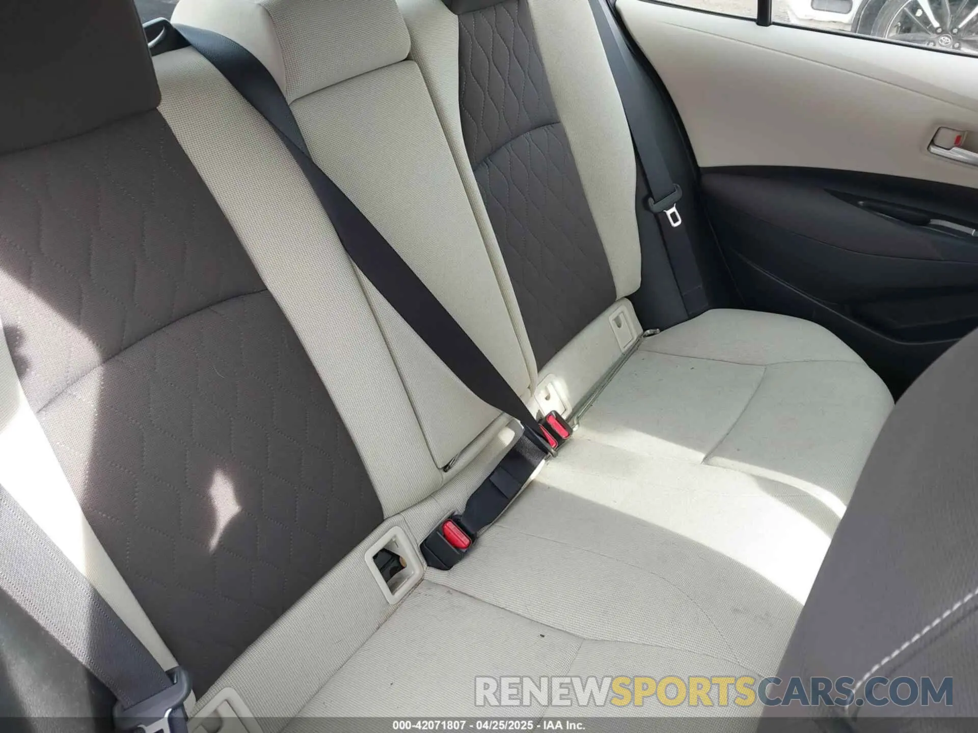 8 Фотография поврежденного автомобиля JTDEPRAE3LJ011797 TOYOTA COROLLA 2020