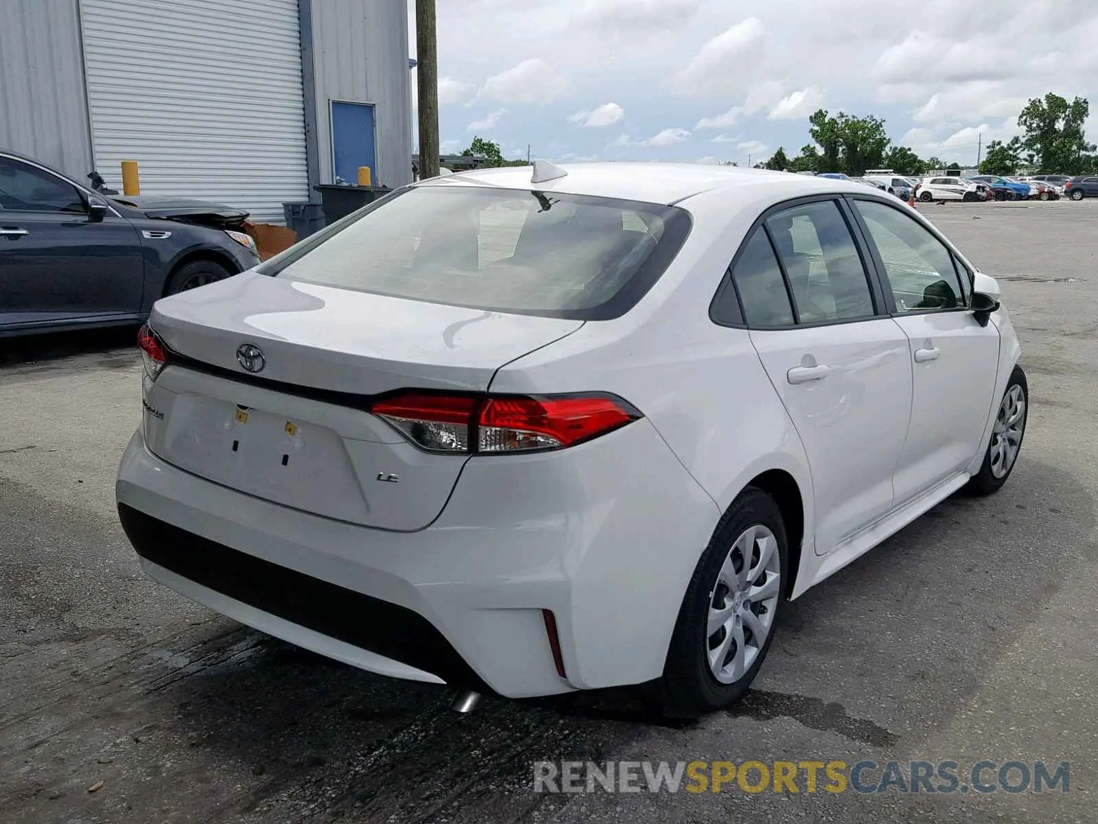 4 Photograph of a damaged car JTDEPRAE3LJ017275 TOYOTA COROLLA 2020