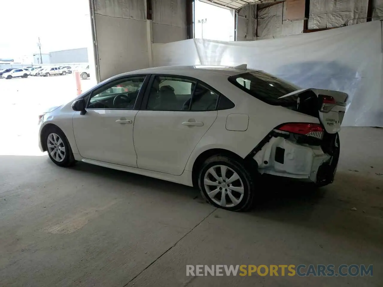 2 Photograph of a damaged car JTDEPRAE3LJ024467 TOYOTA COROLLA 2020