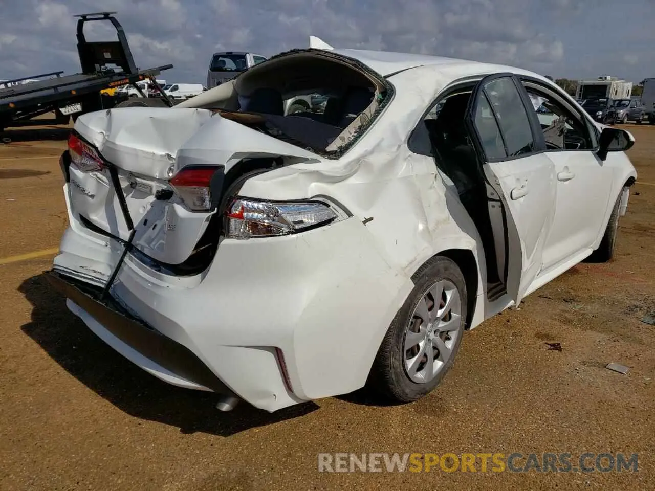 4 Photograph of a damaged car JTDEPRAE3LJ034531 TOYOTA COROLLA 2020
