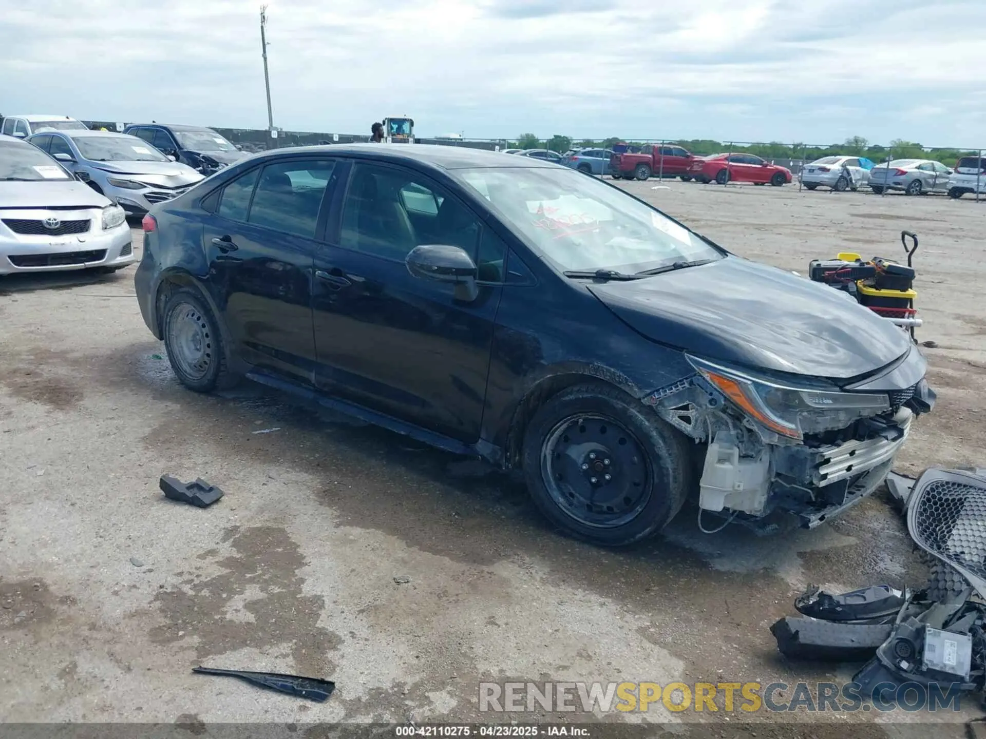 1 Фотография поврежденного автомобиля JTDEPRAE3LJ043858 TOYOTA COROLLA 2020