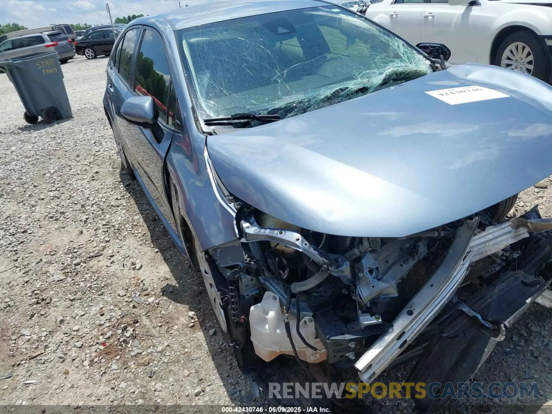 18 Photograph of a damaged car JTDEPRAE3LJ065066 TOYOTA COROLLA 2020