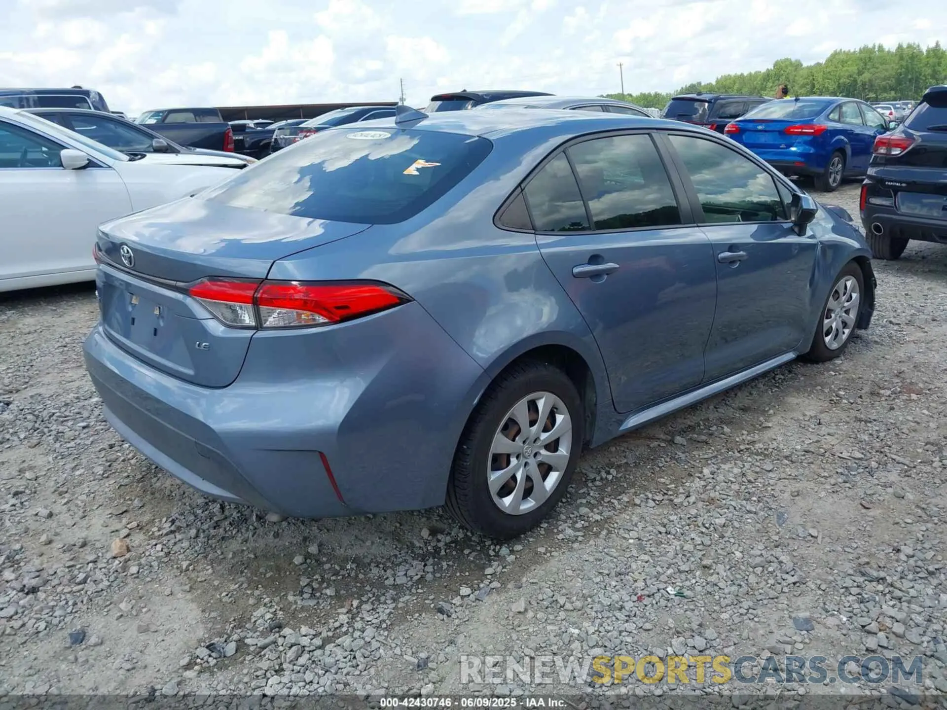 4 Photograph of a damaged car JTDEPRAE3LJ065066 TOYOTA COROLLA 2020