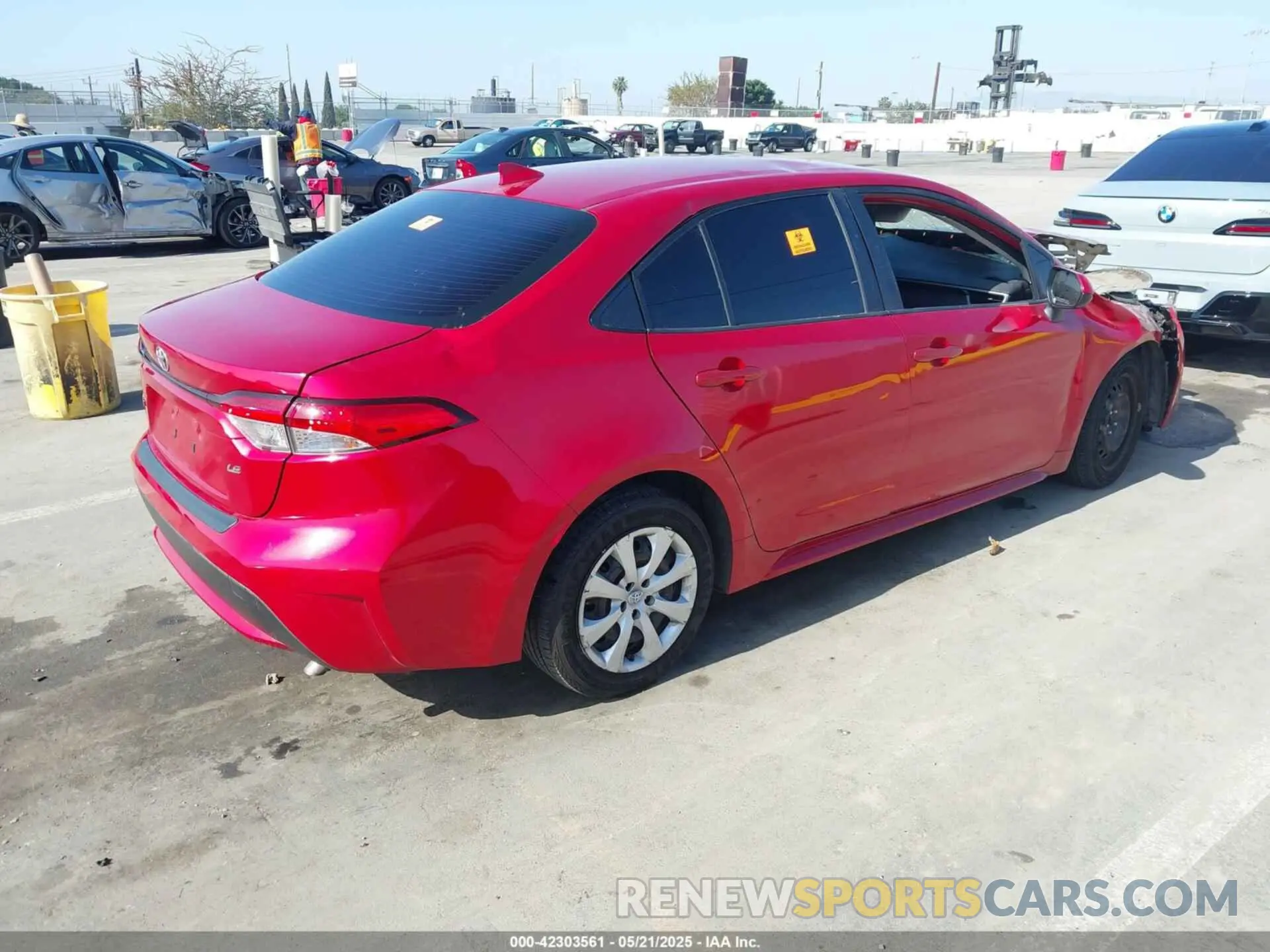 4 Photograph of a damaged car JTDEPRAE3LJ066962 TOYOTA COROLLA 2020