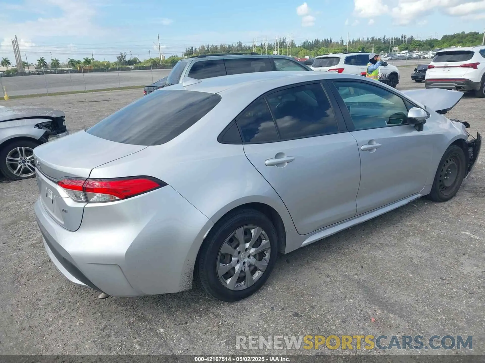 4 Photograph of a damaged car JTDEPRAE3LJ077430 TOYOTA COROLLA 2020