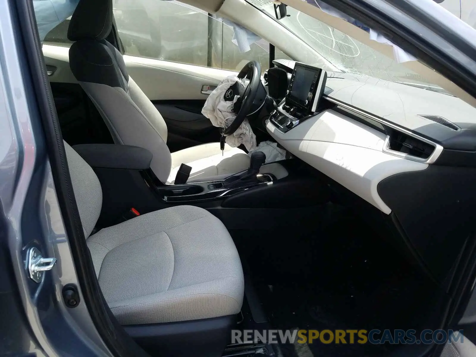5 Photograph of a damaged car JTDEPRAE3LJ104836 TOYOTA COROLLA 2020