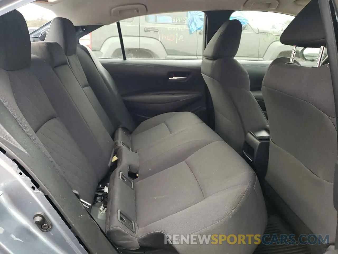 10 Photograph of a damaged car JTDEPRAE3LJ111382 TOYOTA COROLLA 2020