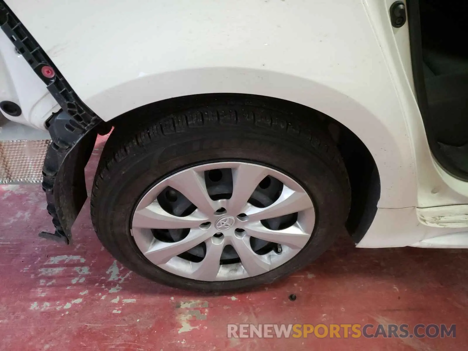 9 Photograph of a damaged car JTDEPRAE4LJ022310 TOYOTA COROLLA 2020