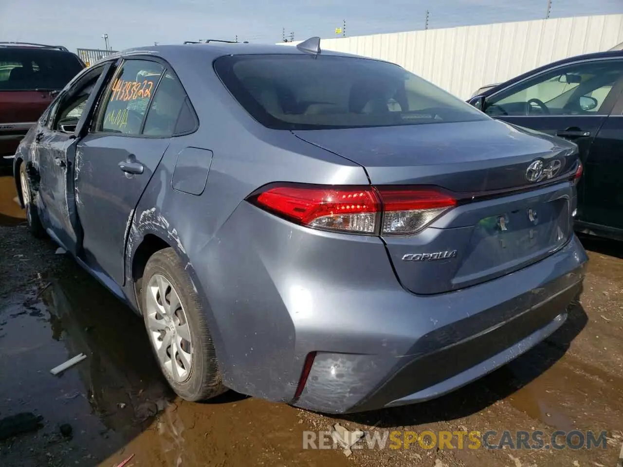3 Photograph of a damaged car JTDEPRAE4LJ022369 TOYOTA COROLLA 2020