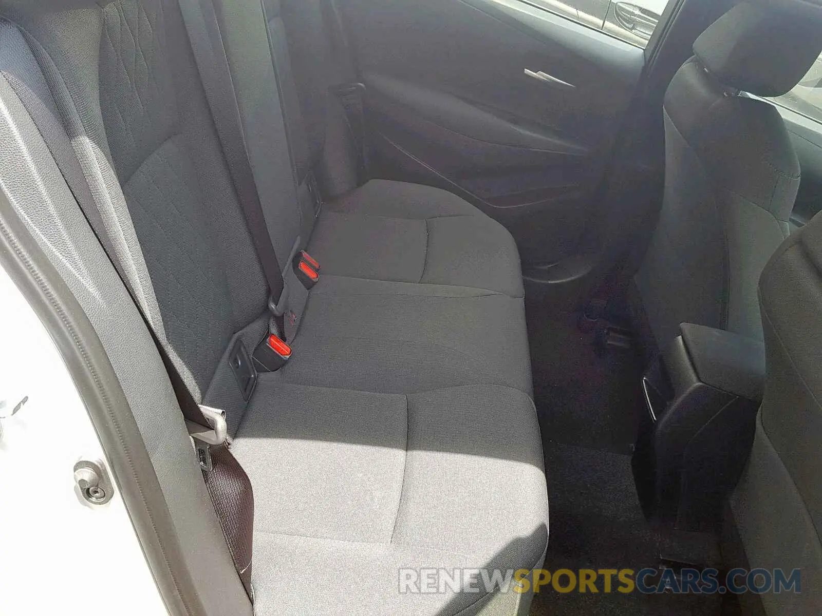 6 Photograph of a damaged car JTDEPRAE4LJ025854 TOYOTA COROLLA 2020