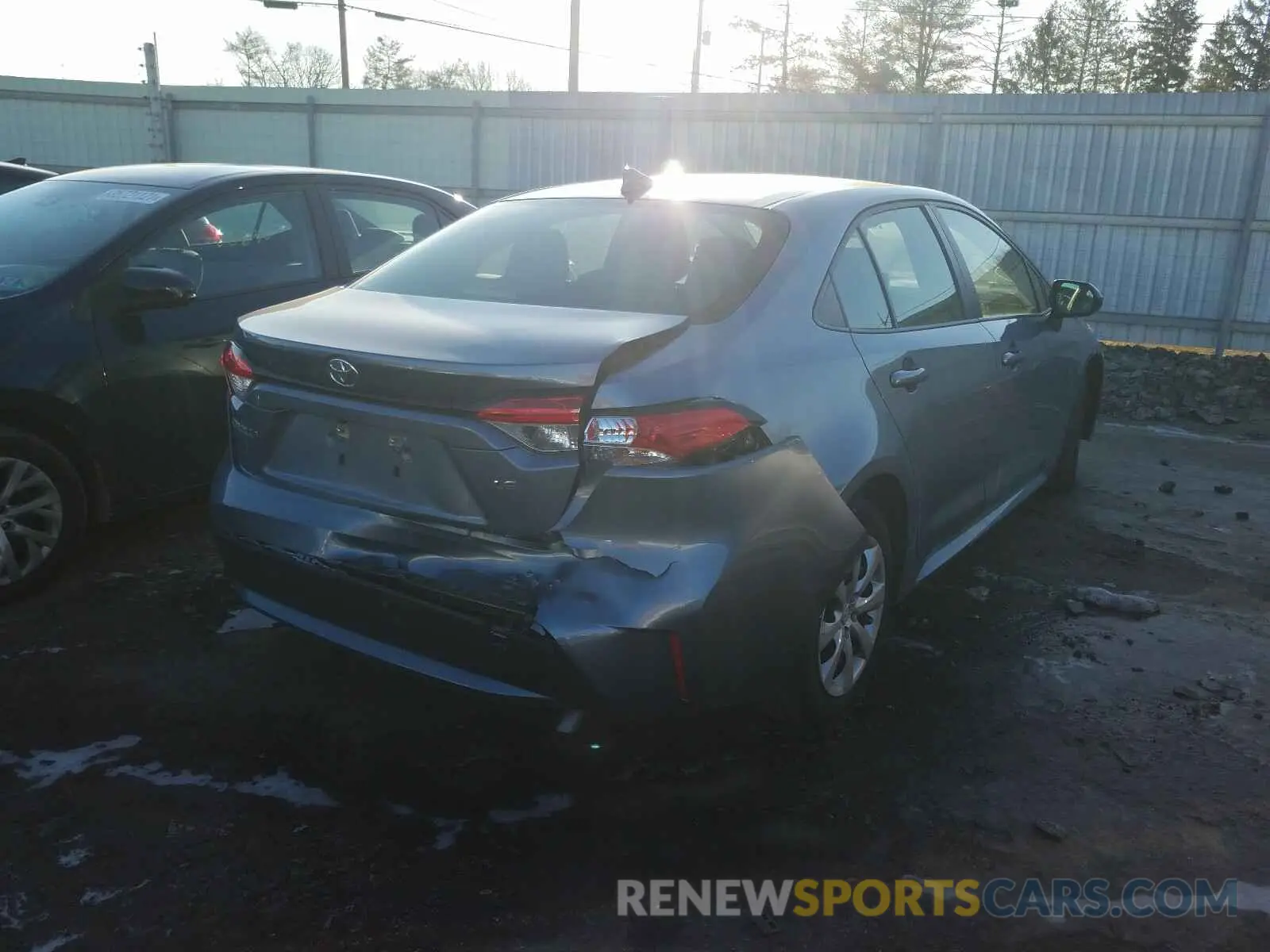 4 Photograph of a damaged car JTDEPRAE4LJ026356 TOYOTA COROLLA 2020