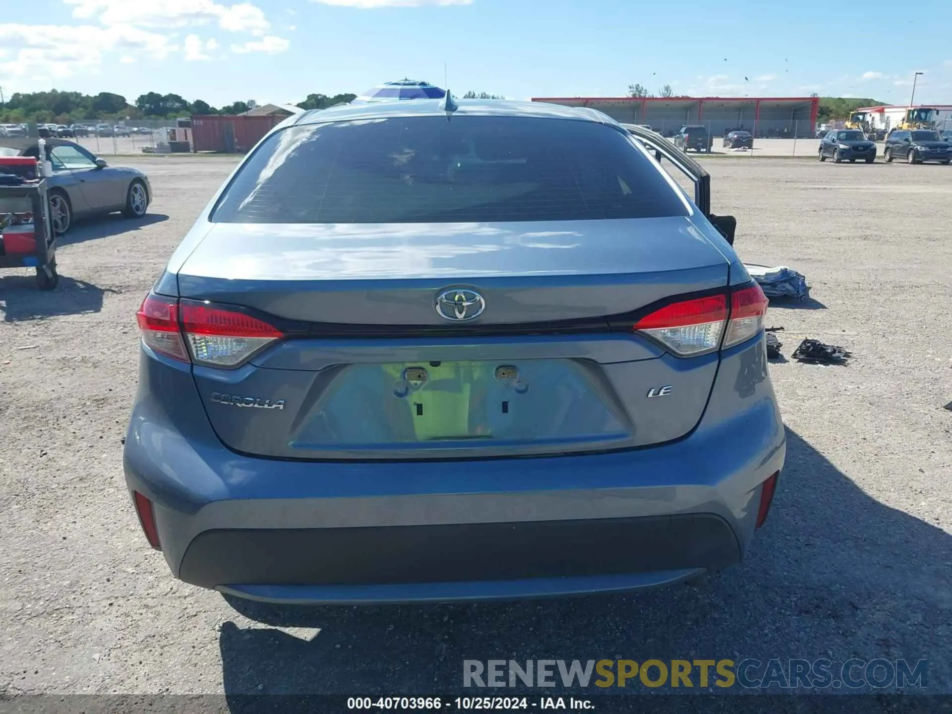17 Photograph of a damaged car JTDEPRAE4LJ026373 TOYOTA COROLLA 2020