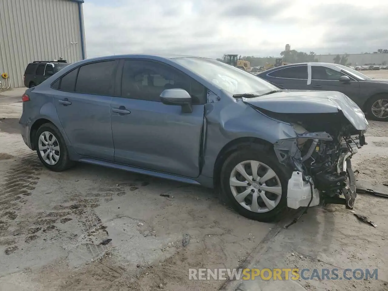 4 Photograph of a damaged car JTDEPRAE4LJ028799 TOYOTA COROLLA 2020